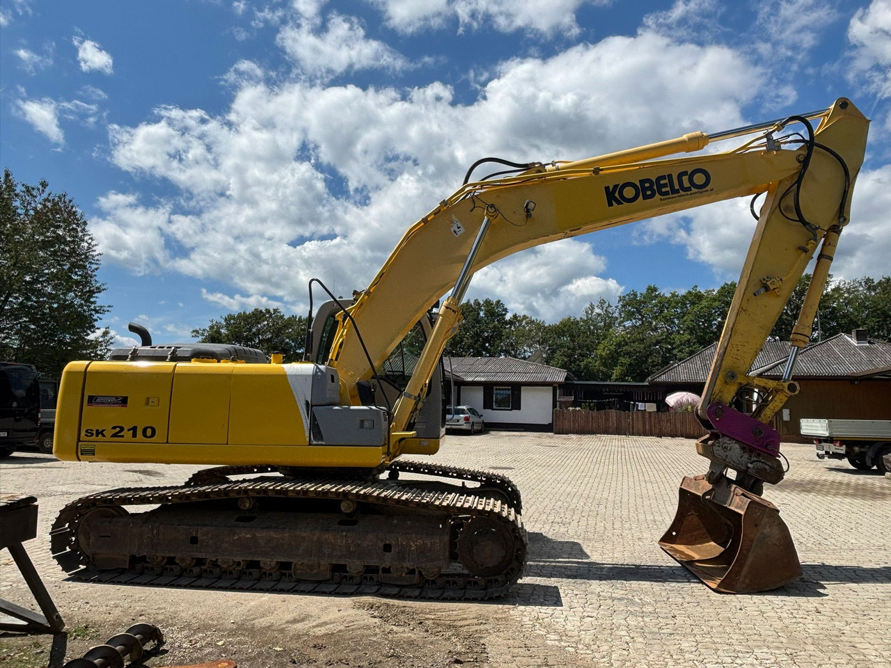 NEW HOLLAND Kobelco E 215 B - Bandgrävare: bild 2 NEW HOLLAND Kobelco E 215 B - Bandgrävare: bild 2