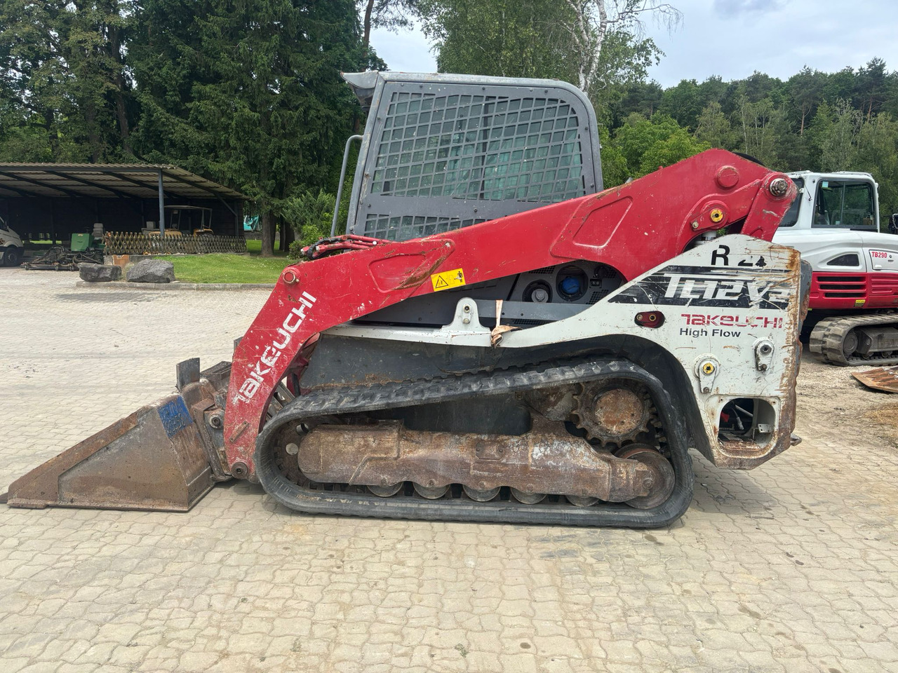 Takeuchi TL 12 V-2 - Engine defektive - Kompaktlastare/ Slirstyrda lastare: bild 1 Takeuchi TL 12 V-2 - Engine defektive - Kompaktlastare/ Slirstyrda lastare: bild 1