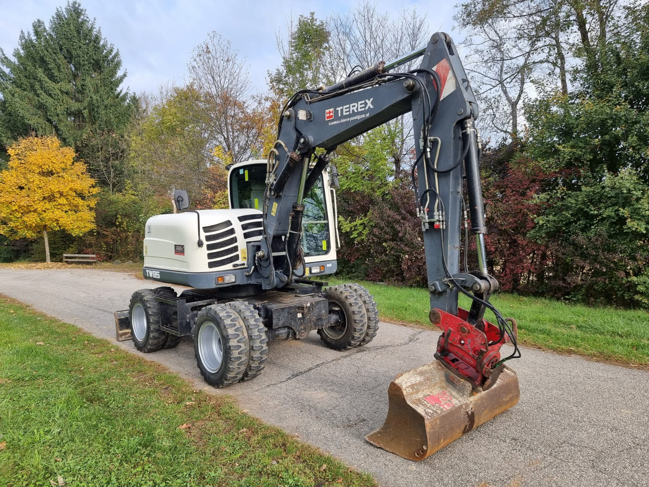 Terex TW 85 - Grävmaskin på däck: bild 4 Terex TW 85 - Grävmaskin på däck: bild 4