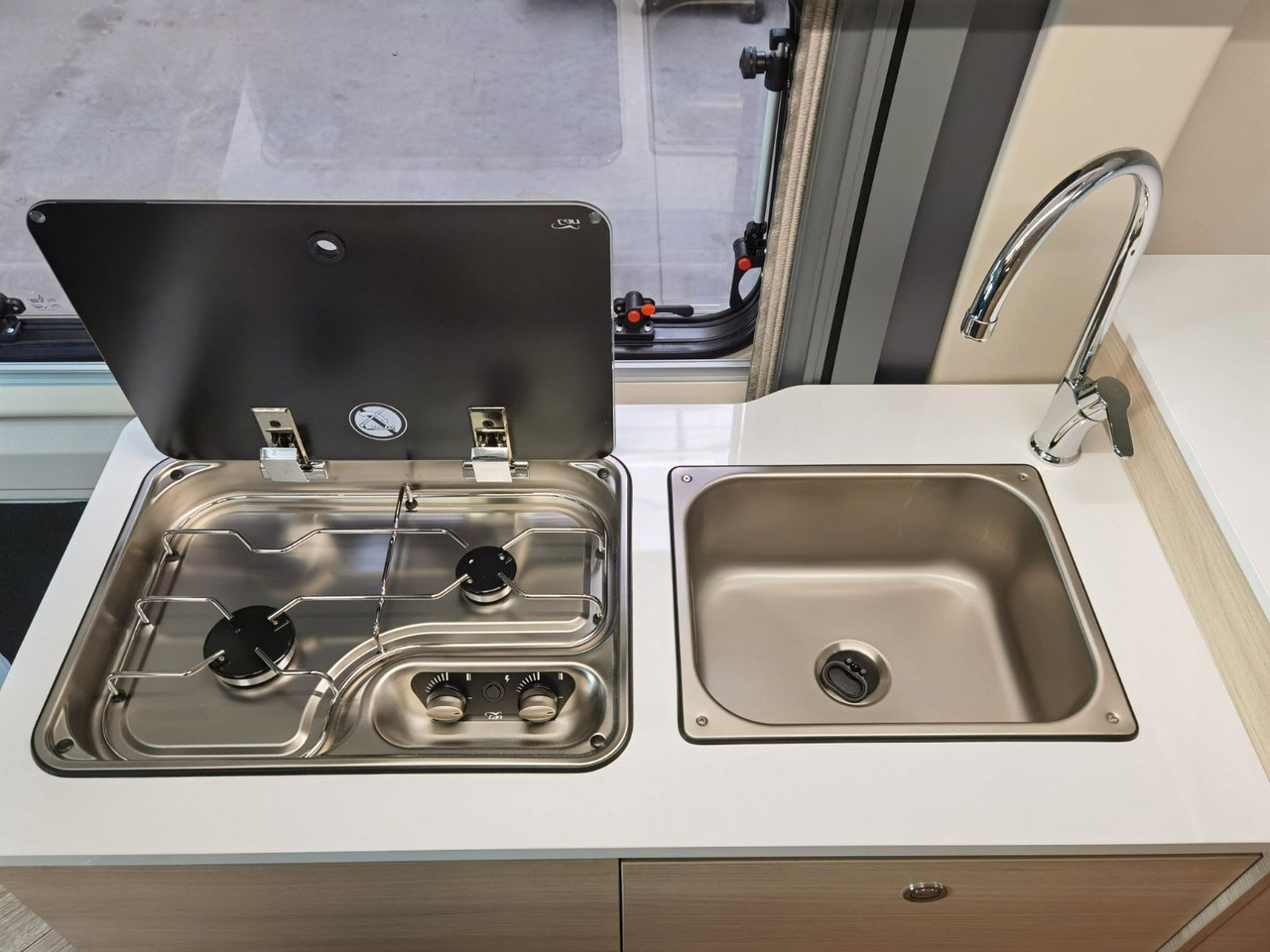 Campingbil Chausson V697 FIRST LINE / ZUBEHÖR-PAKET / EINZELBETTEN: bild 15