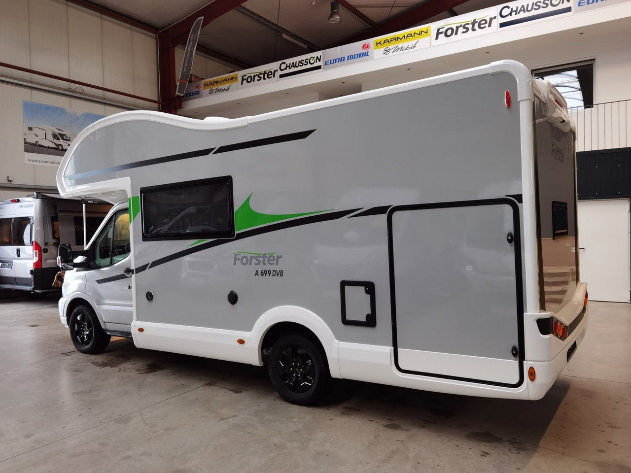 Forster A 699 DVB / -2026- / 165PS-8G AUTOMATIK - Alkovbil: bild 5 Forster A 699 DVB / -2026- / 165PS-8G AUTOMATIK - Alkovbil: bild 5
