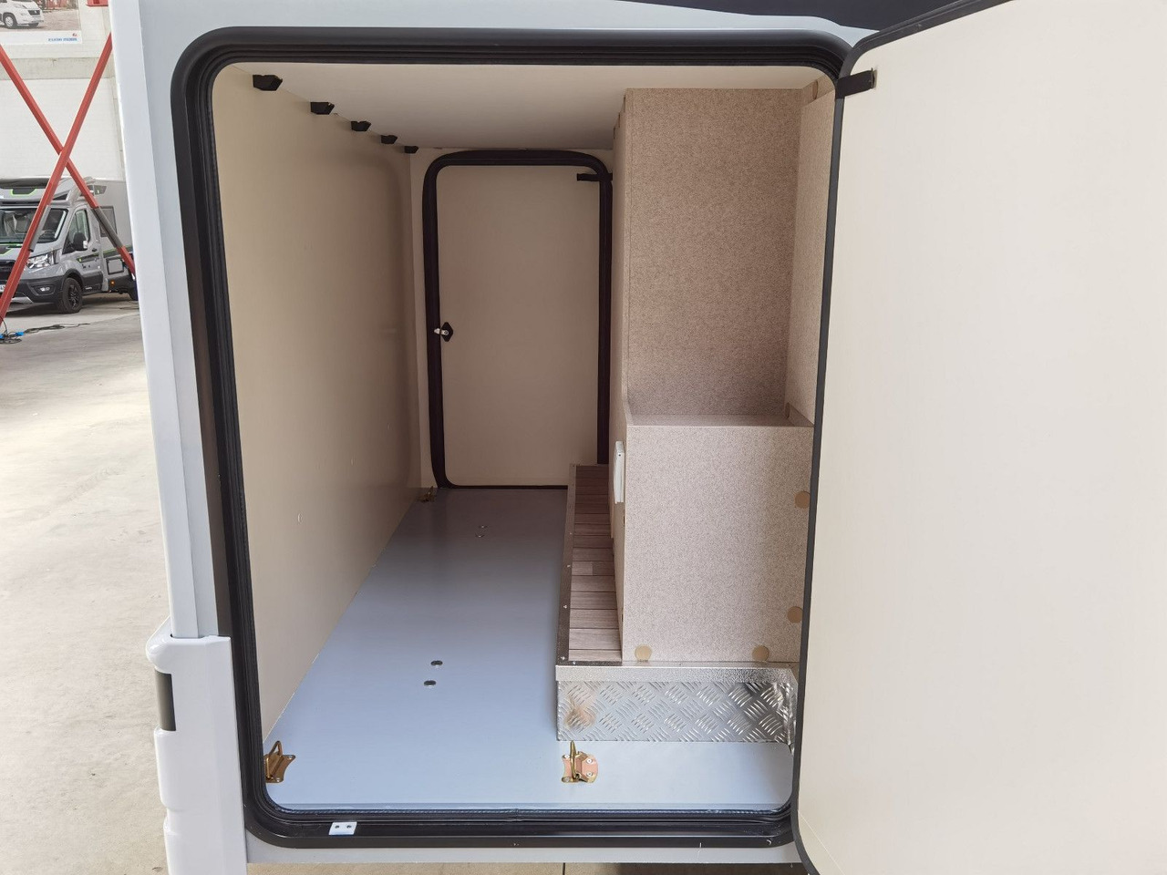 Halvintegrerad husbil Forster T 599 HB COUPÈ /-MODELL 2026- / 165PS-AUTOMATIK: bild 11 Halvintegrerad husbil Forster T 599 HB COUPÈ /-MODELL 2026- / 165PS-AUTOMATIK: bild 11