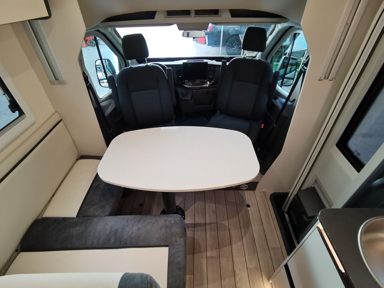 Halvintegrerad husbil Forster T 599 HB COUPÈ /-MODELL 2026- / 165PS-AUTOMATIK: bild 14 Halvintegrerad husbil Forster T 599 HB COUPÈ /-MODELL 2026- / 165PS-AUTOMATIK: bild 14