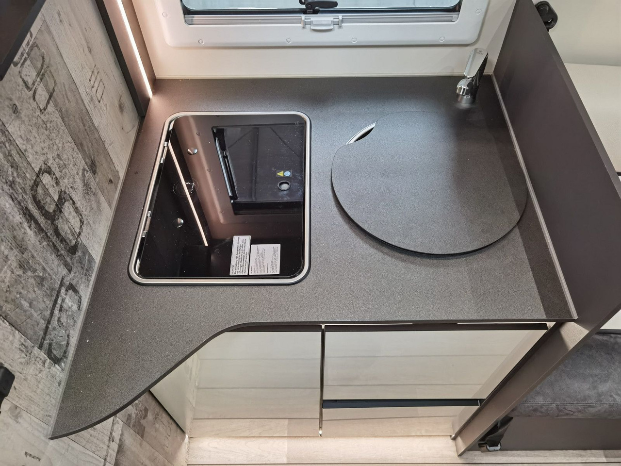 Halvintegrerad husbil Forster T 639 LF /-MODELL 2026- / XXL- HUBBETT & RAUMBAD: bild 17 Halvintegrerad husbil Forster T 639 LF /-MODELL 2026- / XXL- HUBBETT & RAUMBAD: bild 17