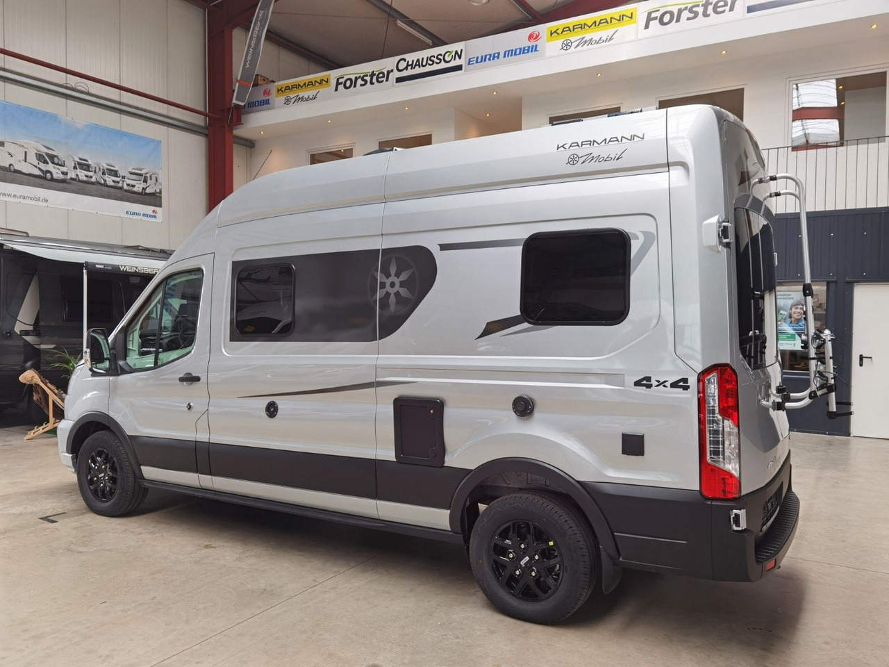 Karmann DEXTER 560 / 170PS - 4x4 / SOLAR & MARKISE & ALU - Campingbil: bild 5 Karmann DEXTER 560 / 170PS - 4x4 / SOLAR & MARKISE & ALU - Campingbil: bild 5