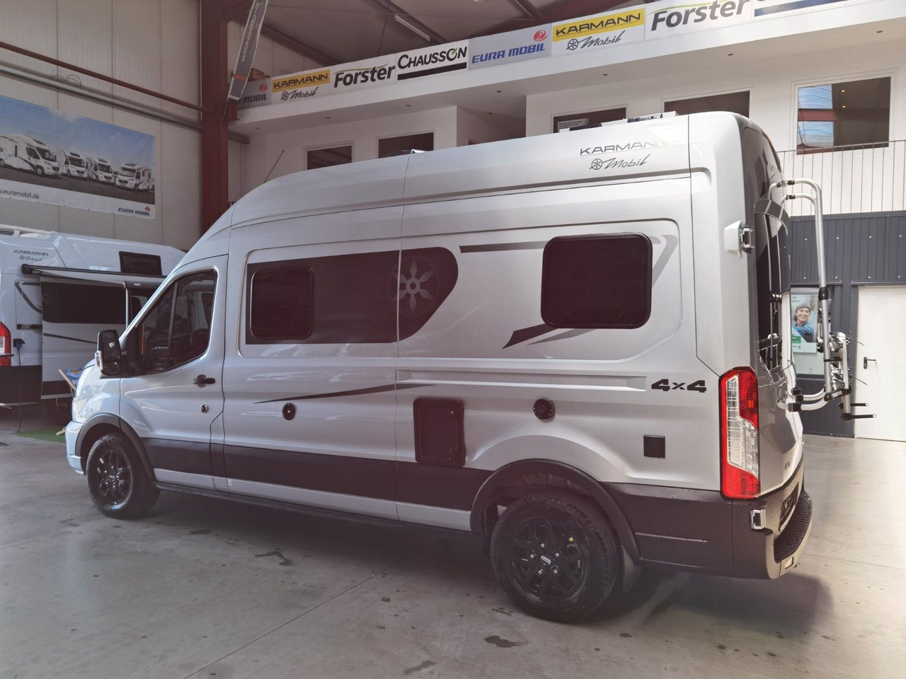 Karmann DEXTER 560 / 170PS - 4x4 / SOLAR & MARKISE & ALU - Campingbil: bild 5 Karmann DEXTER 560 / 170PS - 4x4 / SOLAR & MARKISE & ALU - Campingbil: bild 5