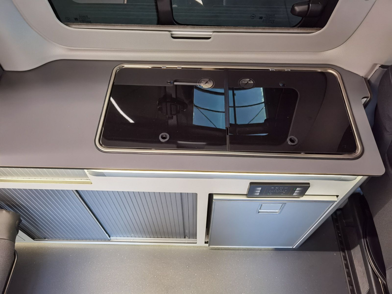 Campingbil Karmann DUNCAN 505 -500 / 170PS - DSG / 7xSITZPLÄTZE: bild 22 Campingbil Karmann DUNCAN 505 -500 / 170PS - DSG / 7xSITZPLÄTZE: bild 22