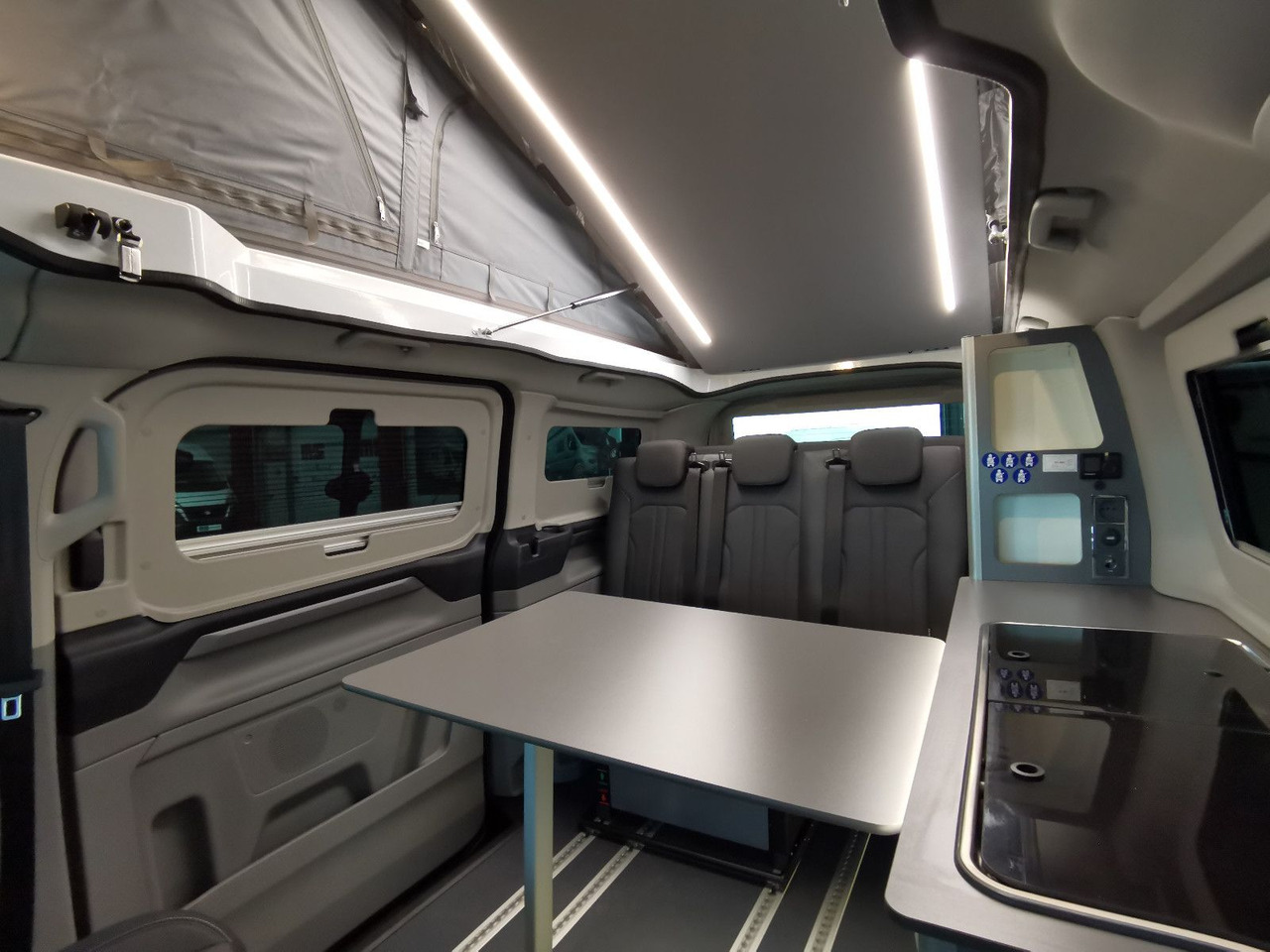 Campingbil Karmann DUNCAN 505 -500 / 170PS - DSG / 7xSITZPLÄTZE: bild 21 Campingbil Karmann DUNCAN 505 -500 / 170PS - DSG / 7xSITZPLÄTZE: bild 21