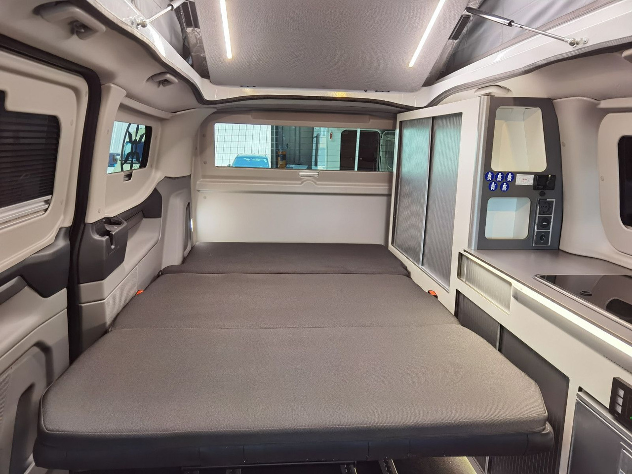 Campingbil Karmann DUNCAN 505 -500 / 170PS - DSG / 7xSITZPLÄTZE: bild 26 Campingbil Karmann DUNCAN 505 -500 / 170PS - DSG / 7xSITZPLÄTZE: bild 26