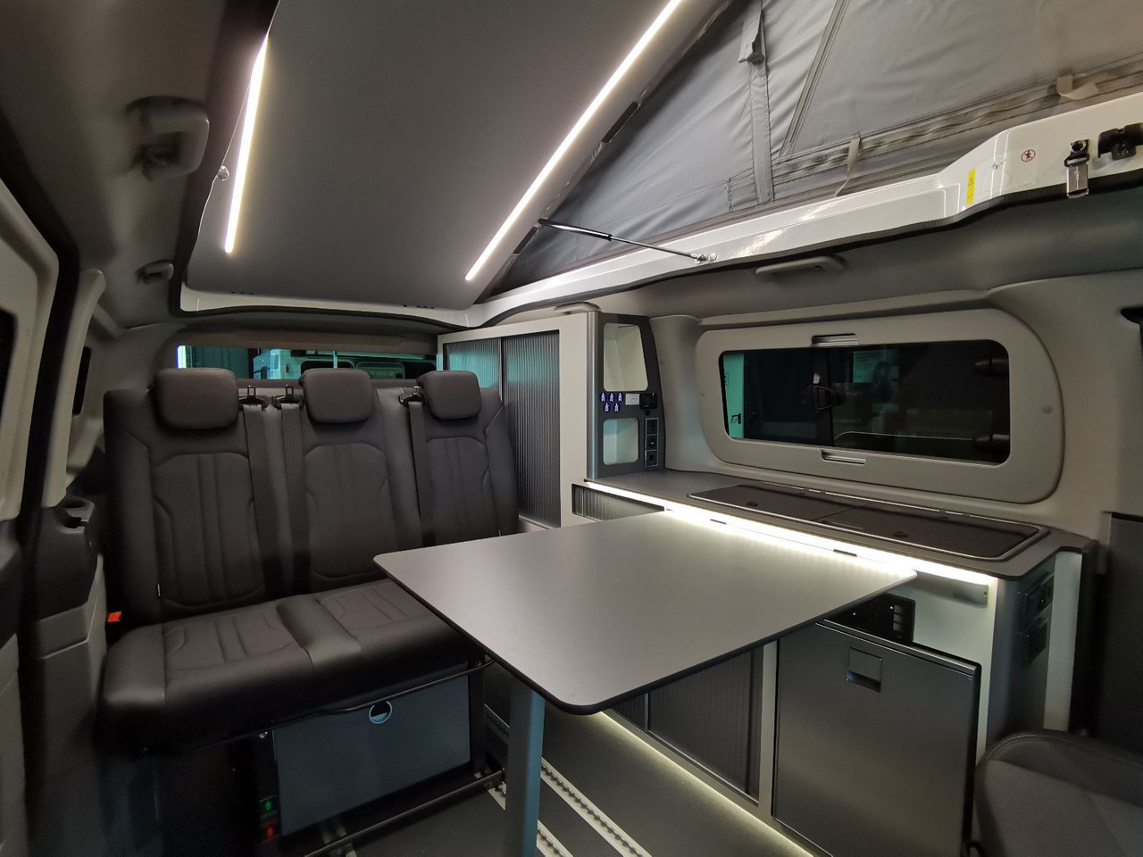 Campingbil Karmann DUNCAN 505 -500 / 170PS - DSG / 7xSITZPLÄTZE: bild 19 Campingbil Karmann DUNCAN 505 -500 / 170PS - DSG / 7xSITZPLÄTZE: bild 19