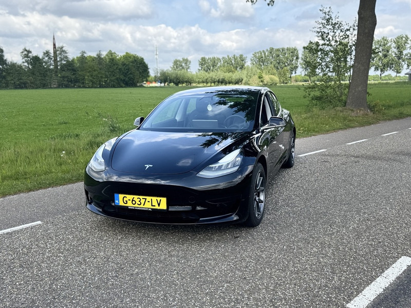 Tesla Model 3 - Sedan: bild 3 Tesla Model 3 - Sedan: bild 3