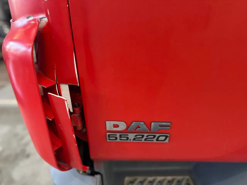 DAF LF 55.220 MANUEL - Lastbil med skåp: bild 2 DAF LF 55.220 MANUEL - Lastbil med skåp: bild 2