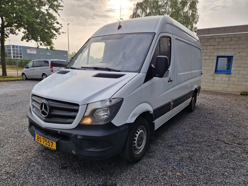 Mercedes-Benz Sprinter 314 AIRCO / MANUEL/ NOUVEAU MOTEUR 320000 km - Skåpbil: bild 3 Mercedes-Benz Sprinter 314 AIRCO / MANUEL/ NOUVEAU MOTEUR 320000 km - Skåpbil: bild 3