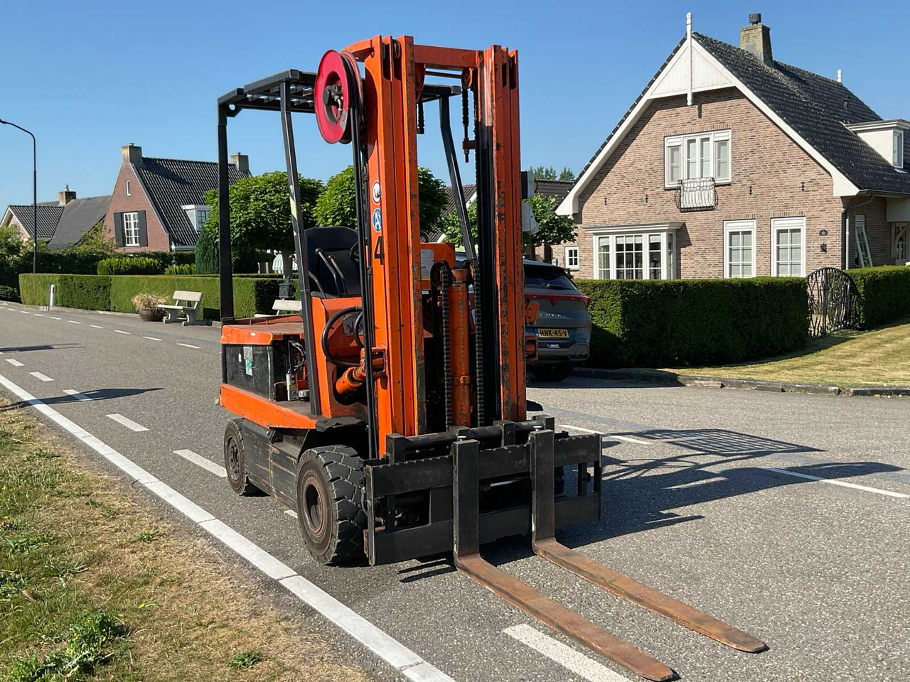 1987 TOYOTA 4FB25 FORKLIFT - Motviktstruck: bild 4 1987 TOYOTA 4FB25 FORKLIFT - Motviktstruck: bild 4