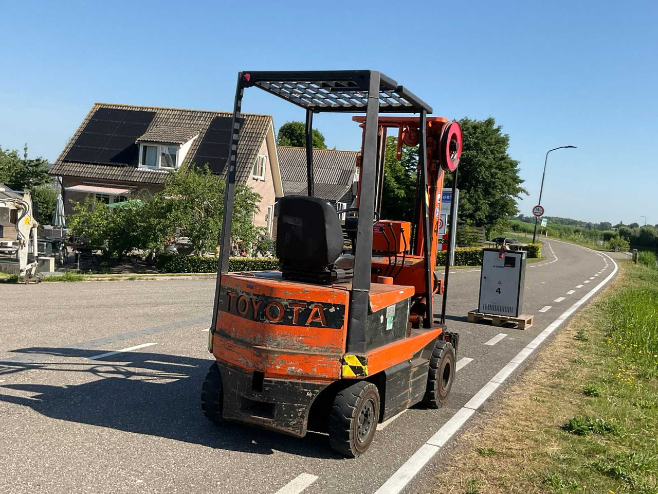 1987 TOYOTA 4FB25 FORKLIFT - Motviktstruck: bild 3 1987 TOYOTA 4FB25 FORKLIFT - Motviktstruck: bild 3