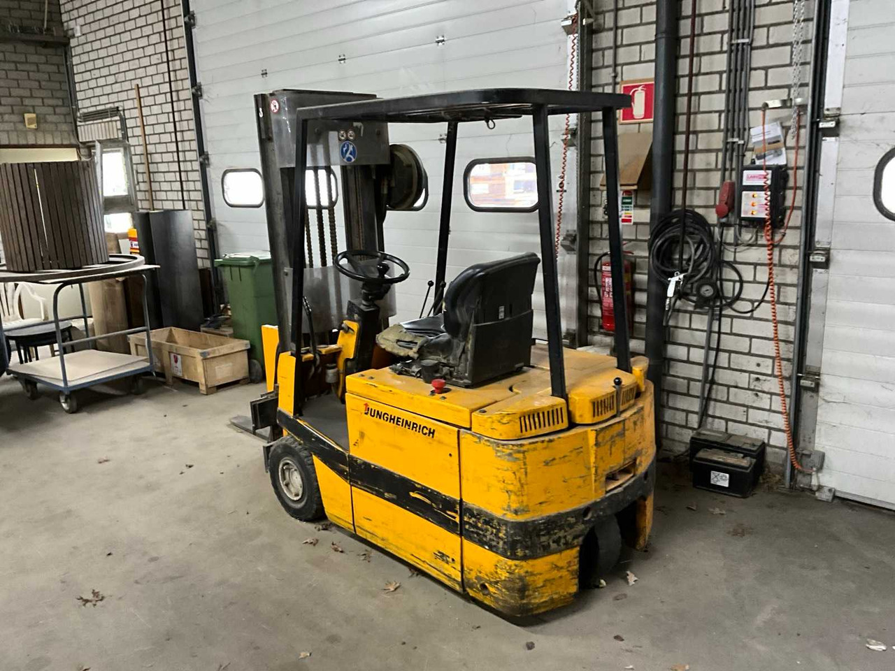 1990 JUNGHEINRICH EF6.0 12.5 FORKLIFT - Motviktstruck: bild 2 1990 JUNGHEINRICH EF6.0 12.5 FORKLIFT - Motviktstruck: bild 2