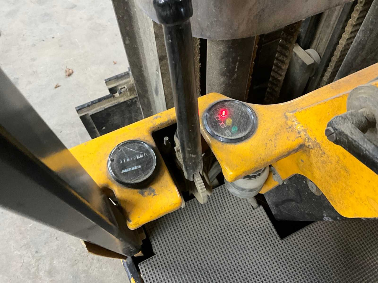 1990 JUNGHEINRICH EF6.0 12.5 FORKLIFT - Motviktstruck: bild 5 1990 JUNGHEINRICH EF6.0 12.5 FORKLIFT - Motviktstruck: bild 5