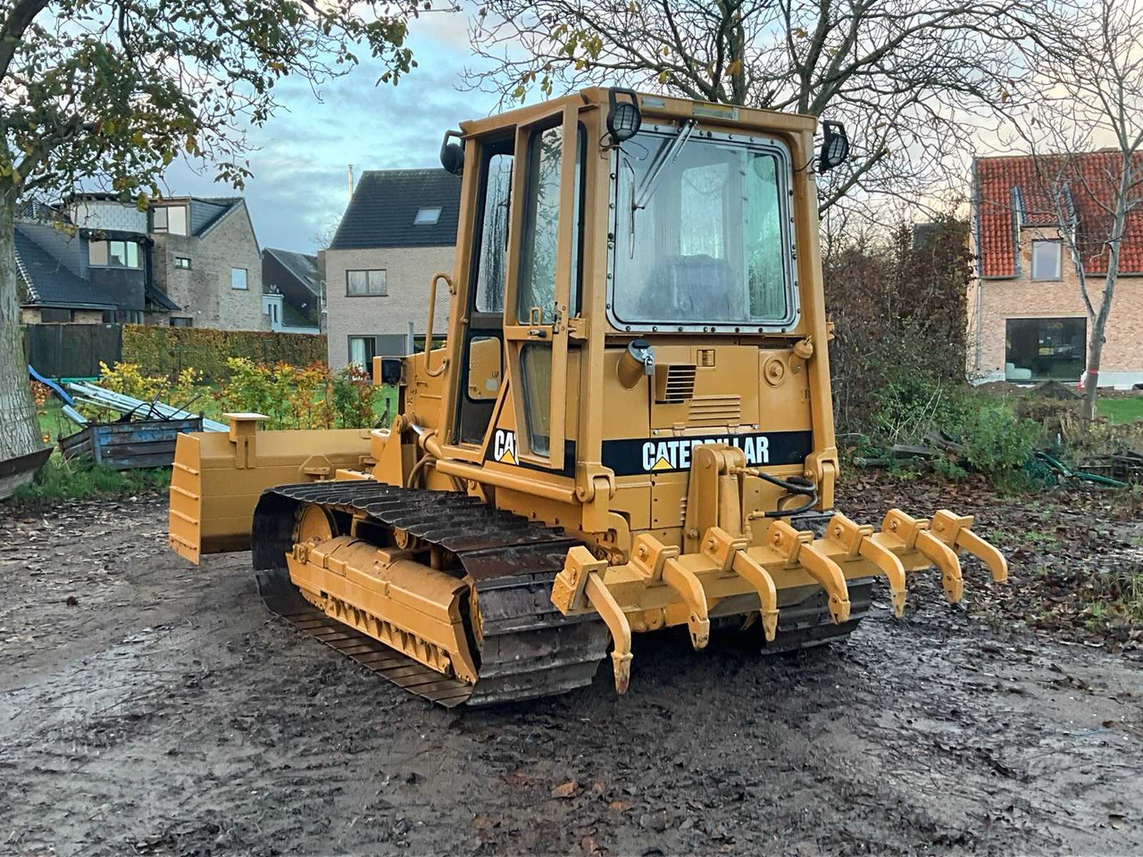 1992 CATERPILLAR D4C SERIES 2 BULLDOZER - Bulldozer: bild 3 1992 CATERPILLAR D4C SERIES 2 BULLDOZER - Bulldozer: bild 3