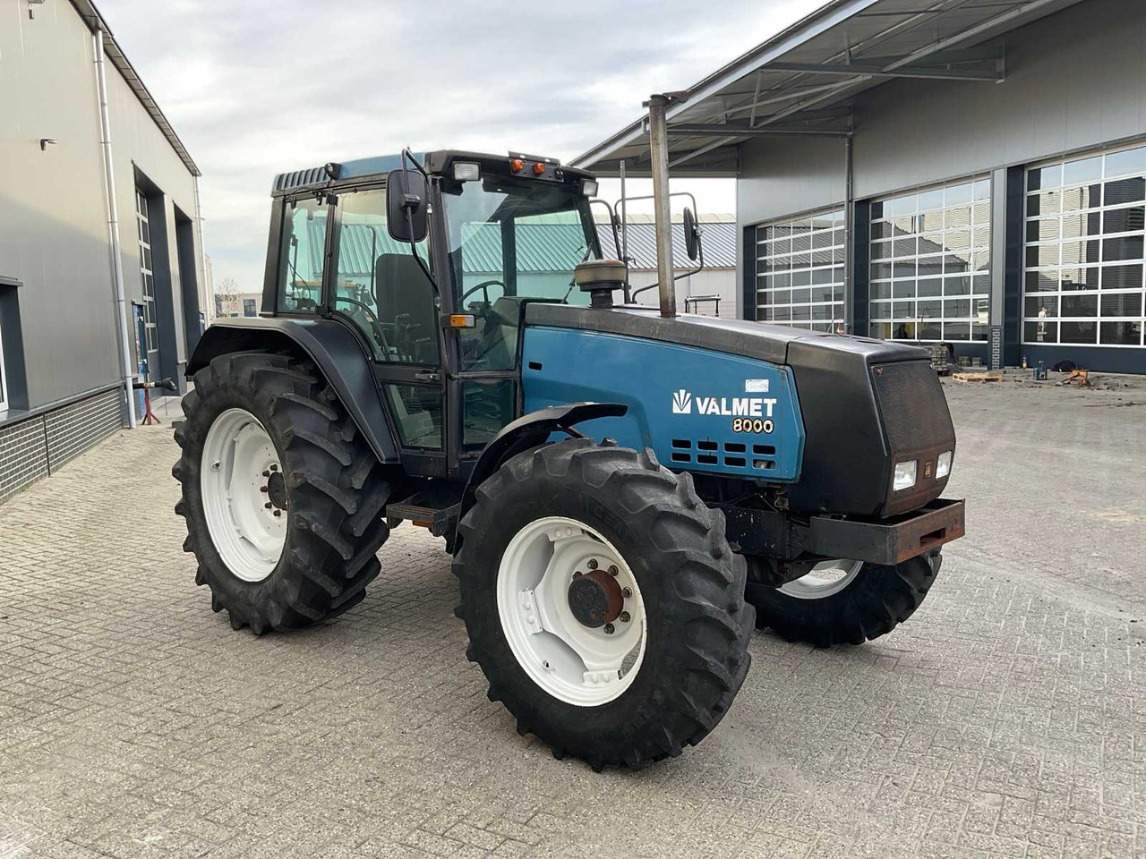 1993 VALMET 8000 HI-TROL FOUR WHEEL DRIVE FARM TRACTOR - Traktor: bild 4 1993 VALMET 8000 HI-TROL FOUR WHEEL DRIVE FARM TRACTOR - Traktor: bild 4
