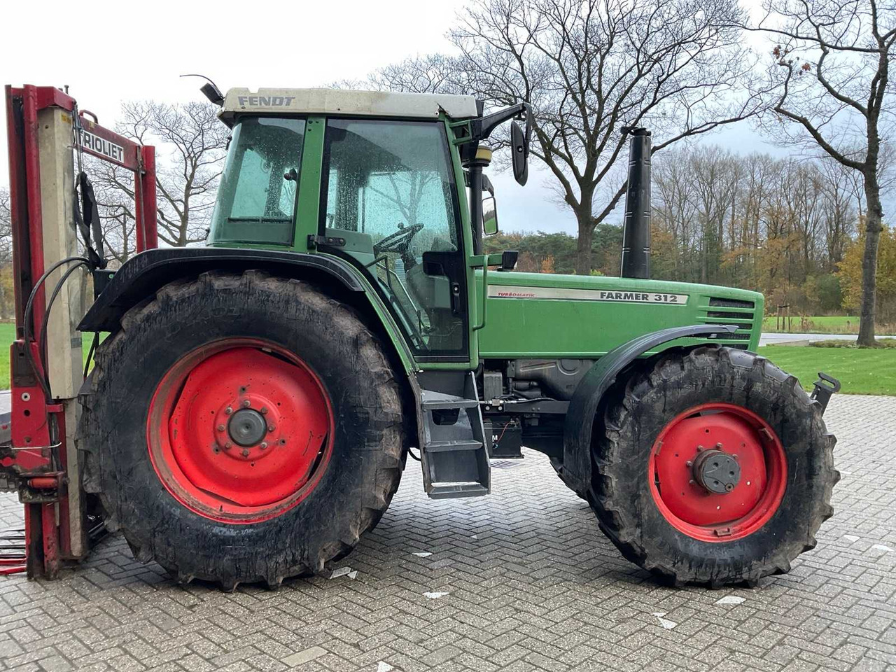 1994 FENDT FARMER 312 TURBOMATIK ALL-WHEEL DRIVE FARM TRACTOR - Traktor: bild 5 1994 FENDT FARMER 312 TURBOMATIK ALL-WHEEL DRIVE FARM TRACTOR - Traktor: bild 5