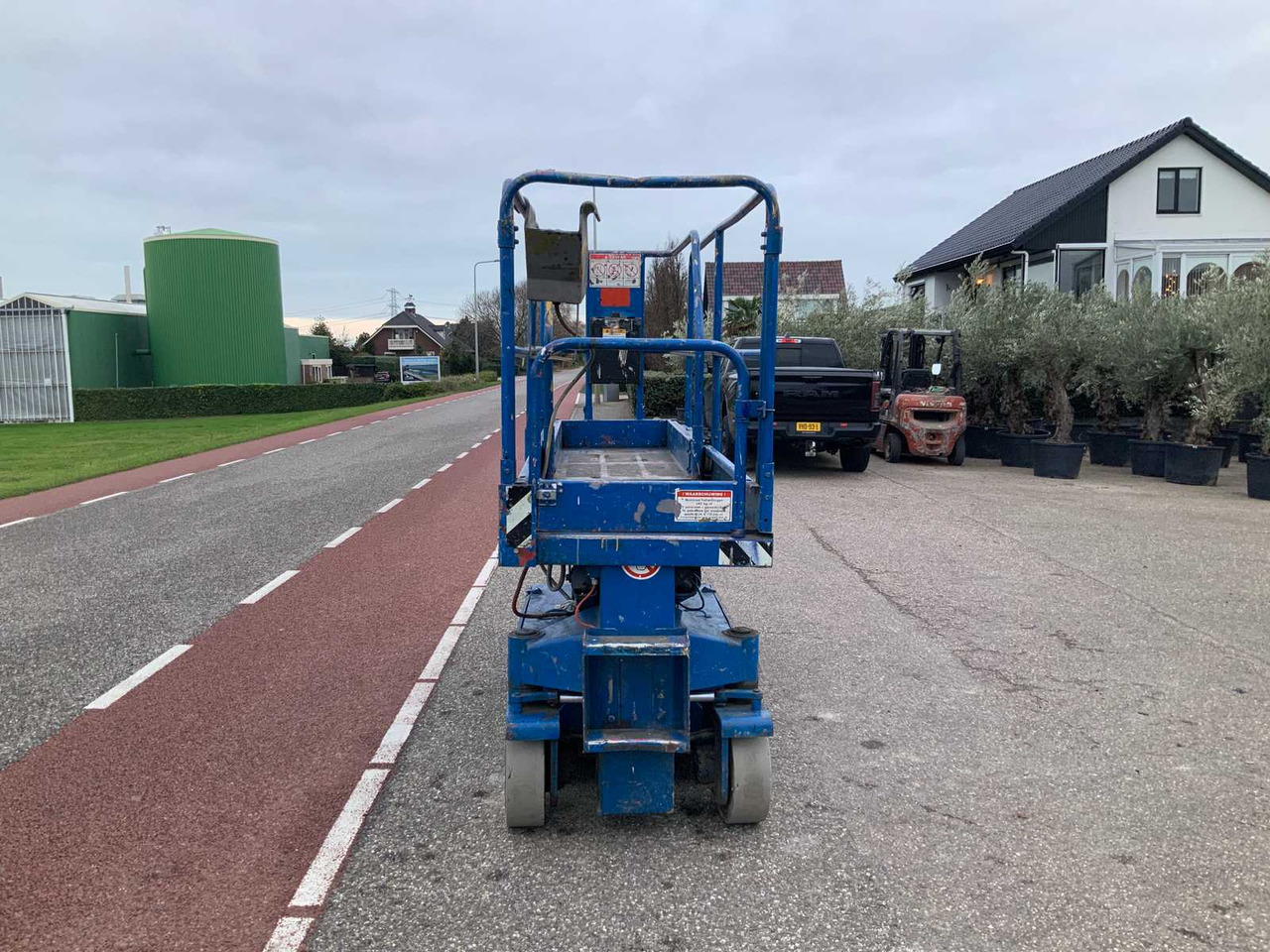 1999 UPRIGHT SL20 AERIAL PLATFORM - Lift: bild 4 1999 UPRIGHT SL20 AERIAL PLATFORM - Lift: bild 4