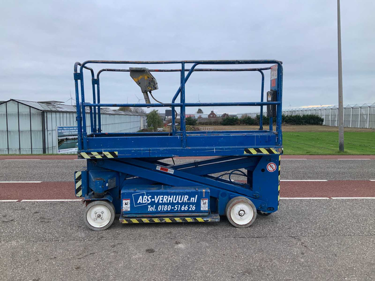 1999 UPRIGHT SL20 AERIAL PLATFORM - Lift: bild 2 1999 UPRIGHT SL20 AERIAL PLATFORM - Lift: bild 2