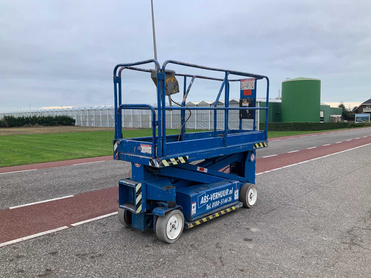 1999 UPRIGHT SL20 AERIAL PLATFORM - Lift: bild 3 1999 UPRIGHT SL20 AERIAL PLATFORM - Lift: bild 3