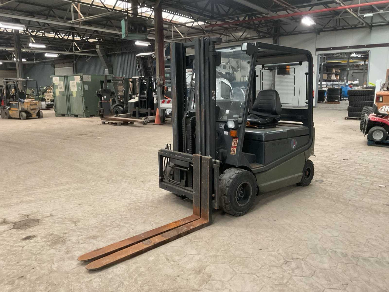 2002 STILL R 60-30 FORKLIFT - Motviktstruck: bild 1 2002 STILL R 60-30 FORKLIFT - Motviktstruck: bild 1
