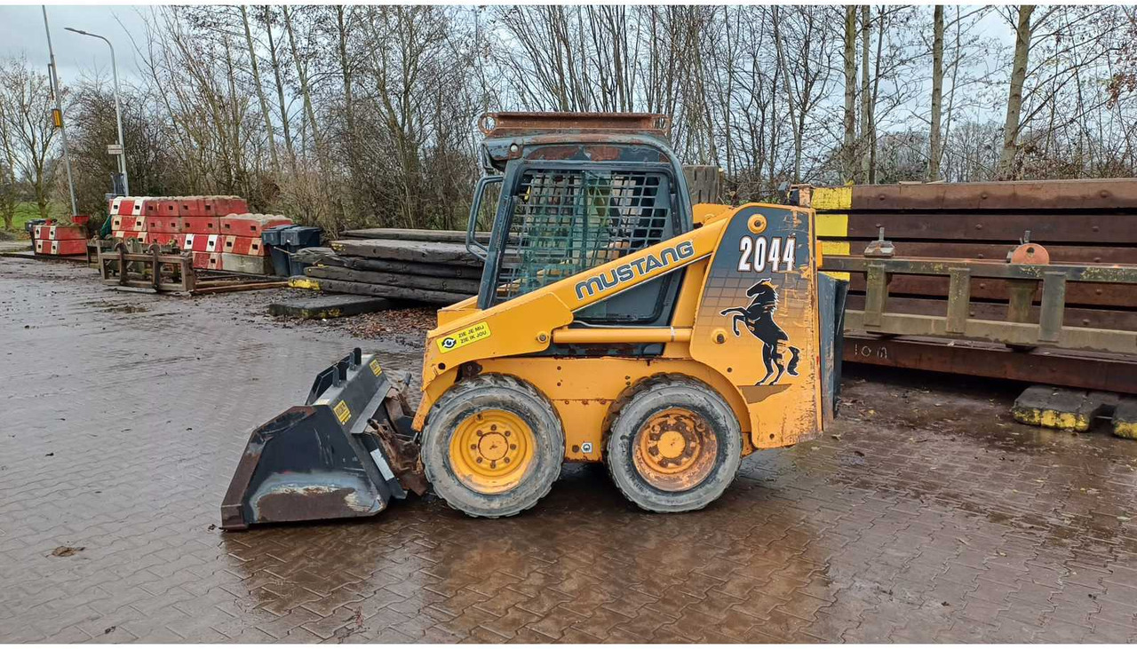 2008 MUSTANG 2044 SKID STEER LOADER - Kompakt bandlastare: bild 2 2008 MUSTANG 2044 SKID STEER LOADER - Kompakt bandlastare: bild 2