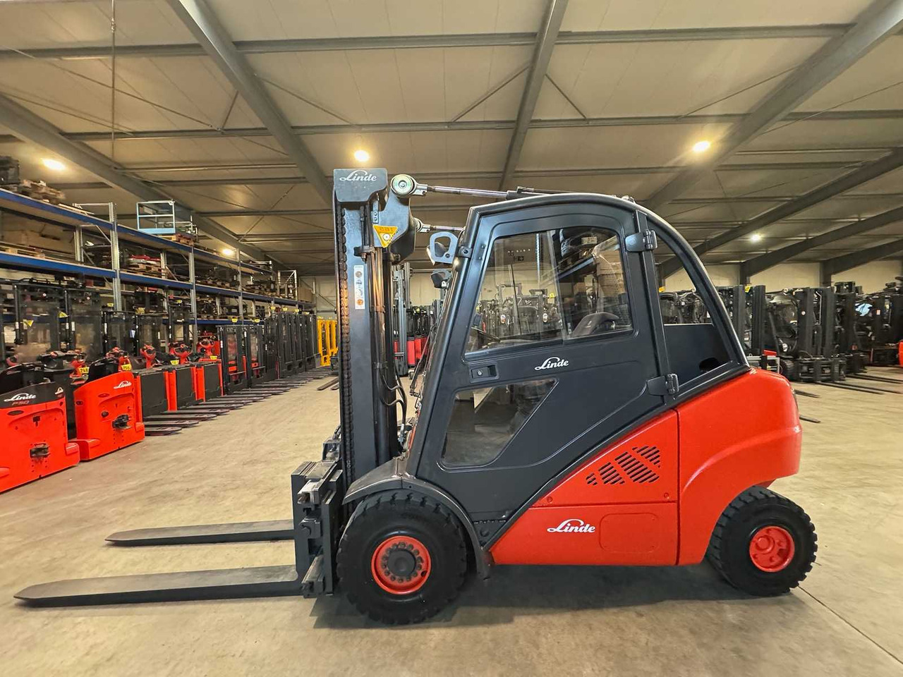 2008 SERVICE + UVV 01/2026 LINDE H35T 3.500KG 3.+4. VALVE WIDER 148CM FORK ADJUSTER GAS FORKLIFT FORKLIFT 10.543 HOURS - Motviktstruck: bild 1 2008 SERVICE + UVV 01/2026 LINDE H35T 3.500KG 3.+4. VALVE WIDER 148CM FORK ADJUSTER GAS FORKLIFT FORKLIFT 10.543 HOURS - Motviktstruck: bild 1