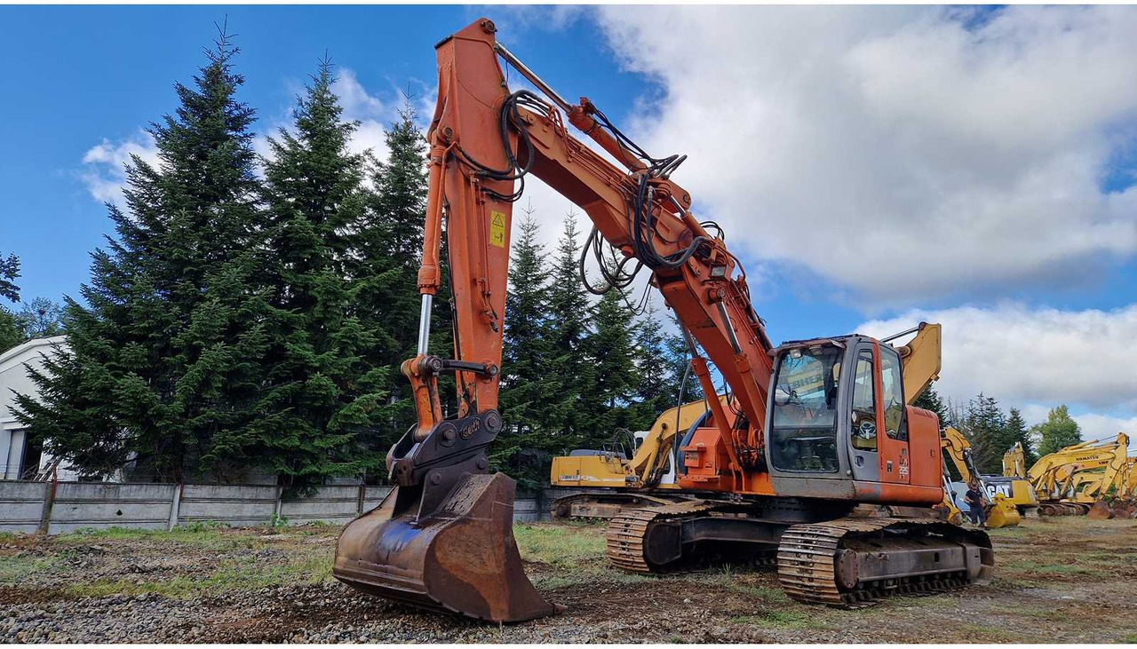 2009 HITACHI ZX225USLC TRACKED EXCAVATOR - Grävmaskin: bild 2 2009 HITACHI ZX225USLC TRACKED EXCAVATOR - Grävmaskin: bild 2