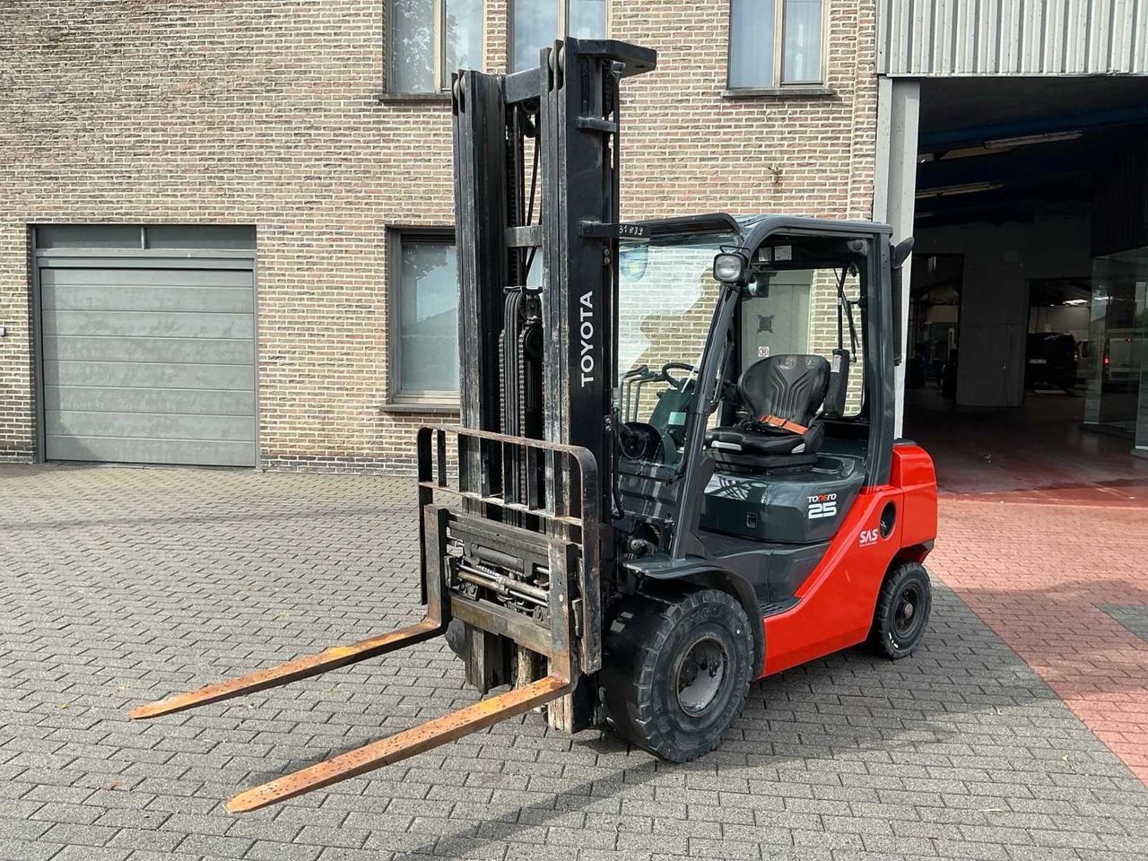 2012 TOYOTA 02-8FDF25 FORKLIFT - Motviktstruck: bild 1 2012 TOYOTA 02-8FDF25 FORKLIFT - Motviktstruck: bild 1