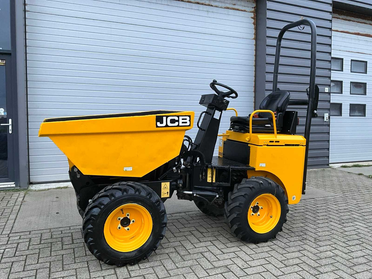 2015 JCB 1THT DUMPER - Minitippbil: bild 1 2015 JCB 1THT DUMPER - Minitippbil: bild 1