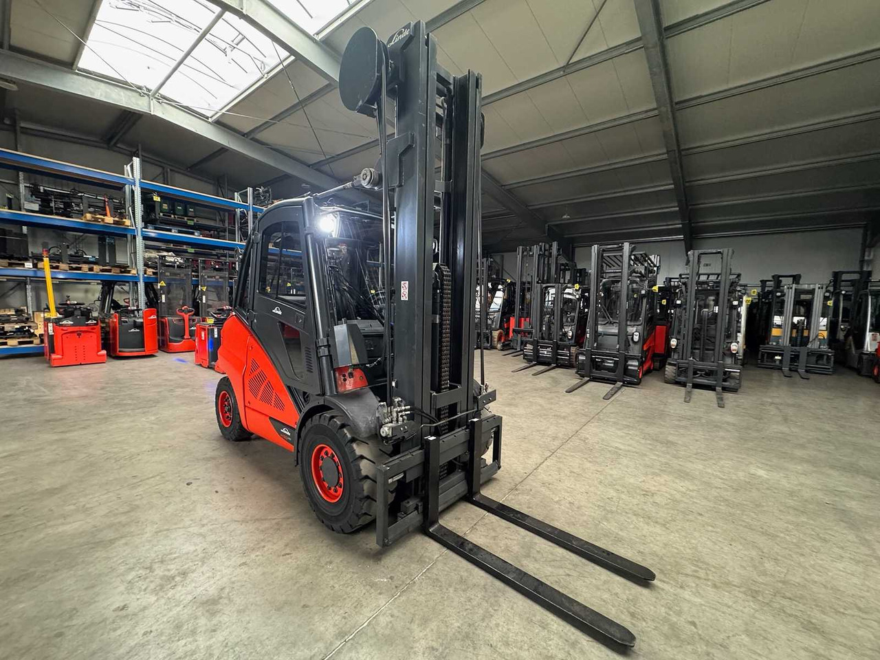 2015 LINDE H50D 5,000KG TRIPLEX 666CM 3+4TH VALVE DIESEL FORKLIFT FORKLIFT 15,862 HOURS. - Motviktstruck: bild 5 2015 LINDE H50D 5,000KG TRIPLEX 666CM 3+4TH VALVE DIESEL FORKLIFT FORKLIFT 15,862 HOURS. - Motviktstruck: bild 5