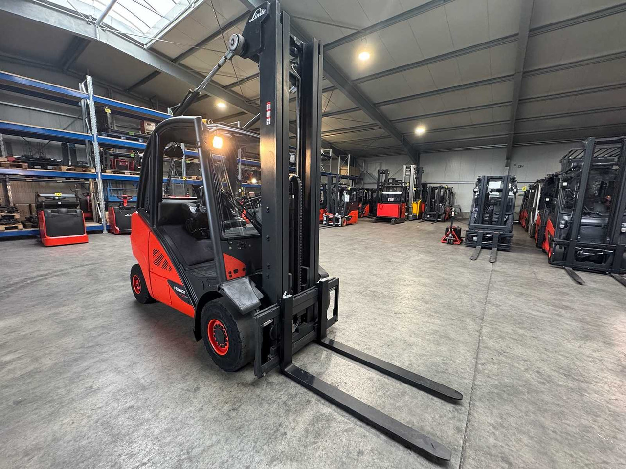 2015 SERVICE + UVV 09/2026 LINDE H30T 3,000KG TRIPLEX 645CM GAS FORKLIFT FORKLIFT 4,066 HOURS - Motviktstruck: bild 4 2015 SERVICE + UVV 09/2026 LINDE H30T 3,000KG TRIPLEX 645CM GAS FORKLIFT FORKLIFT 4,066 HOURS - Motviktstruck: bild 4