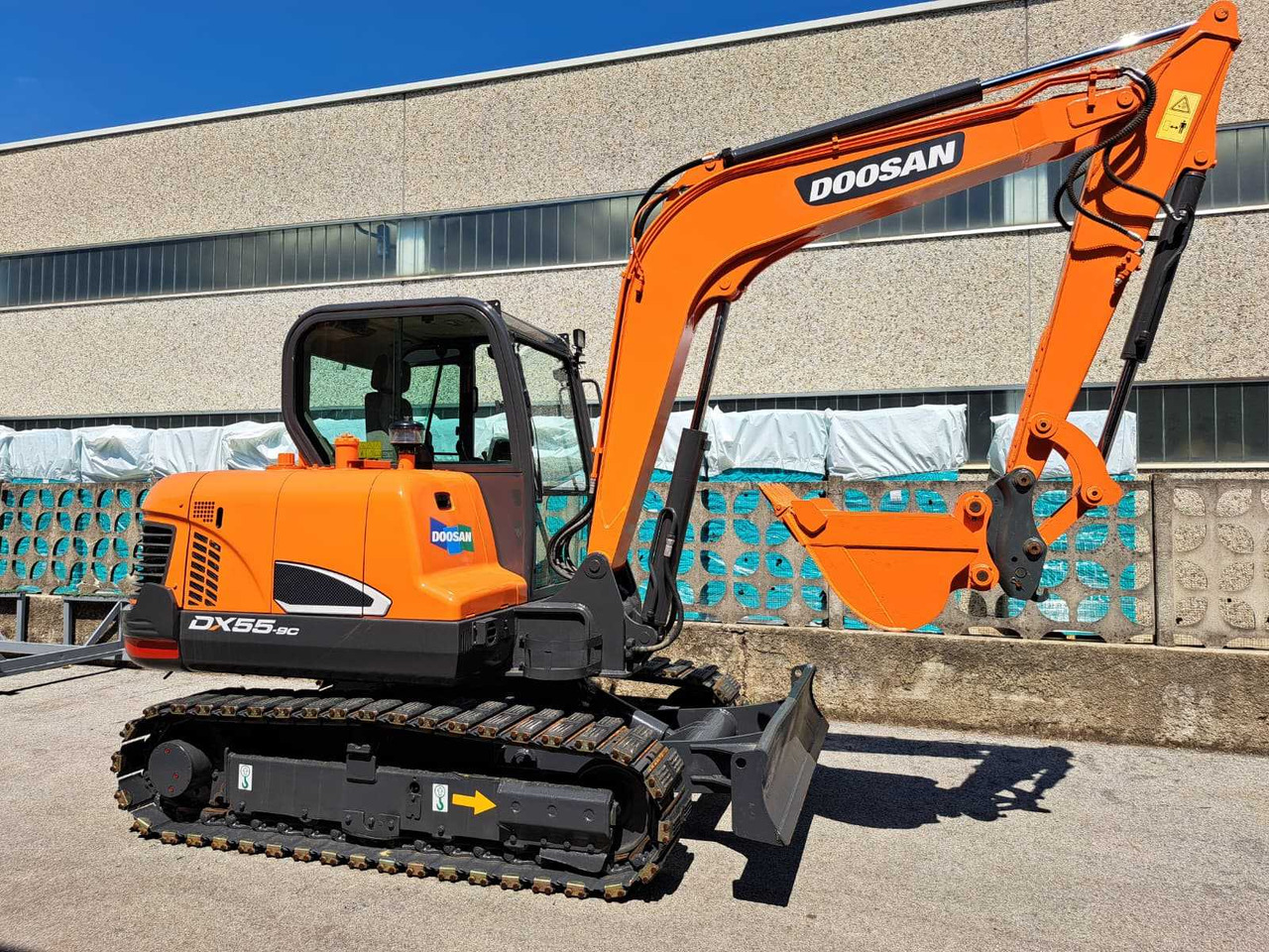 2018 DOOSAN DX55-9C MINI EXCAVATOR - Grävmaskin: bild 1 2018 DOOSAN DX55-9C MINI EXCAVATOR - Grävmaskin: bild 1