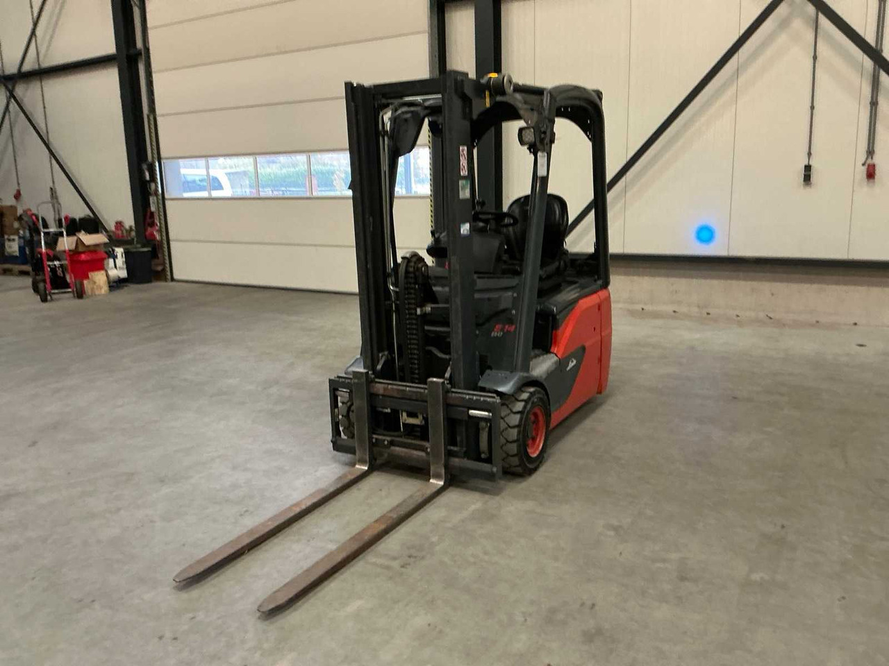 2018 LINDE E14-02 LI-ION FORKLIFT TRUCK - Motviktstruck: bild 3 2018 LINDE E14-02 LI-ION FORKLIFT TRUCK - Motviktstruck: bild 3