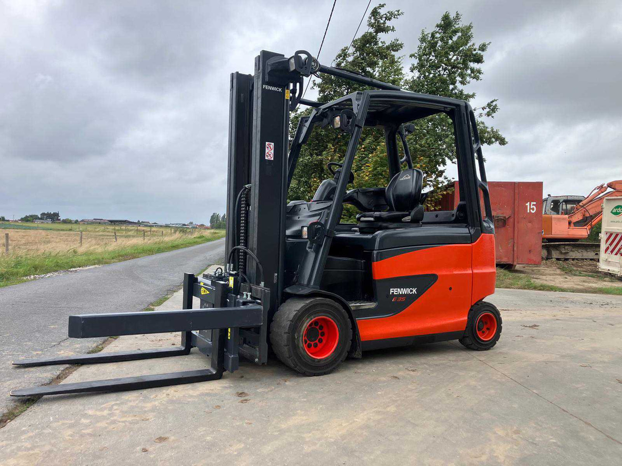 2018 LINDE E35 FORKLIFT - Motviktstruck: bild 1 2018 LINDE E35 FORKLIFT - Motviktstruck: bild 1