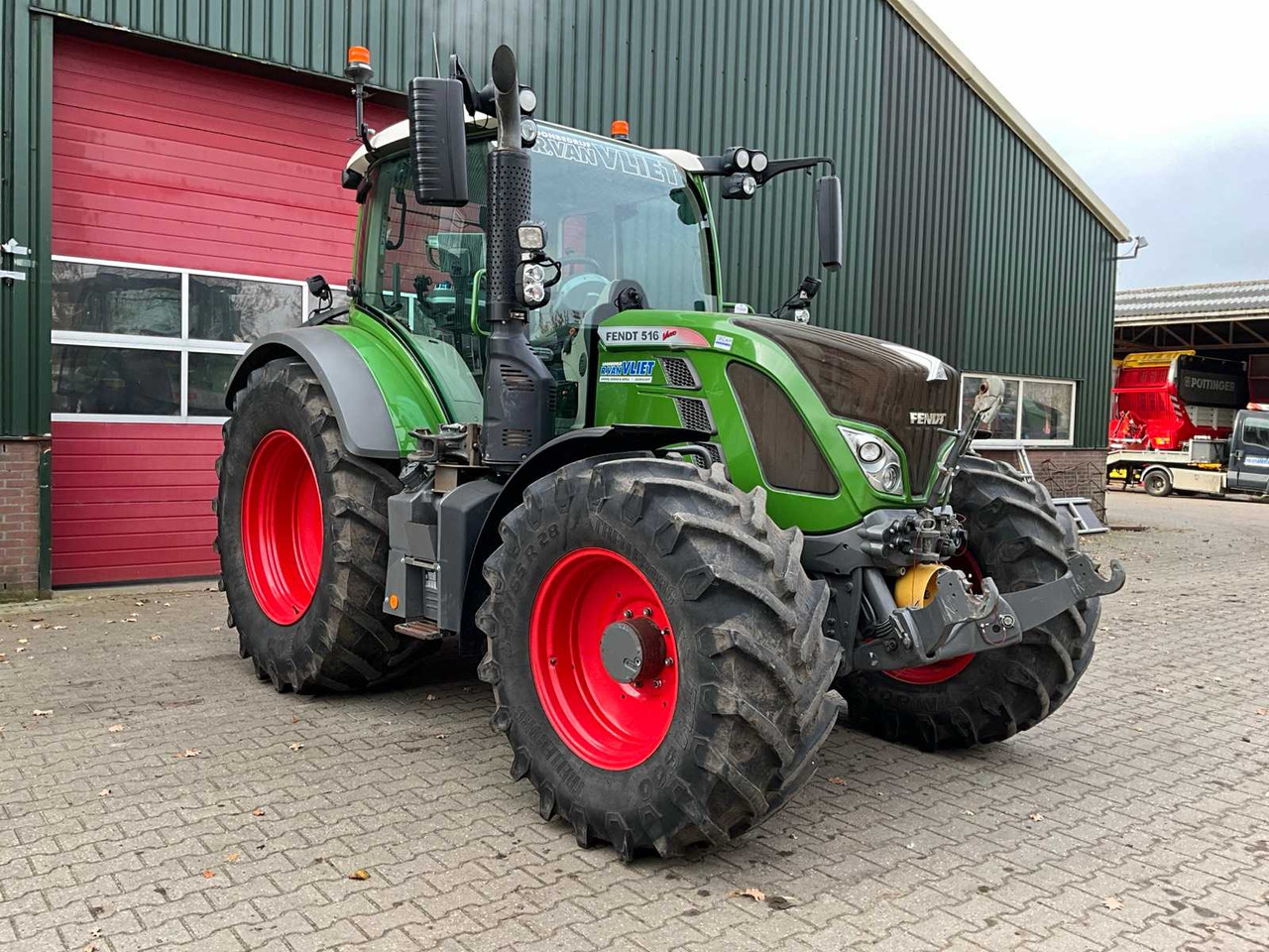 2019 FENDT 516 ALL-WHEEL DRIVE FARM TRACTOR - Traktor: bild 2 2019 FENDT 516 ALL-WHEEL DRIVE FARM TRACTOR - Traktor: bild 2