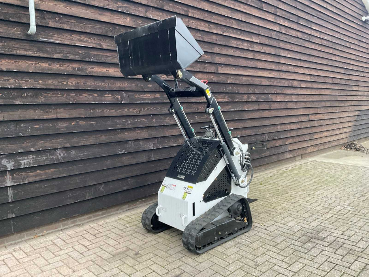 2025 JLH LRT 360 SKID STEER LOADER - Kompakt bandlastare: bild 5 2025 JLH LRT 360 SKID STEER LOADER - Kompakt bandlastare: bild 5