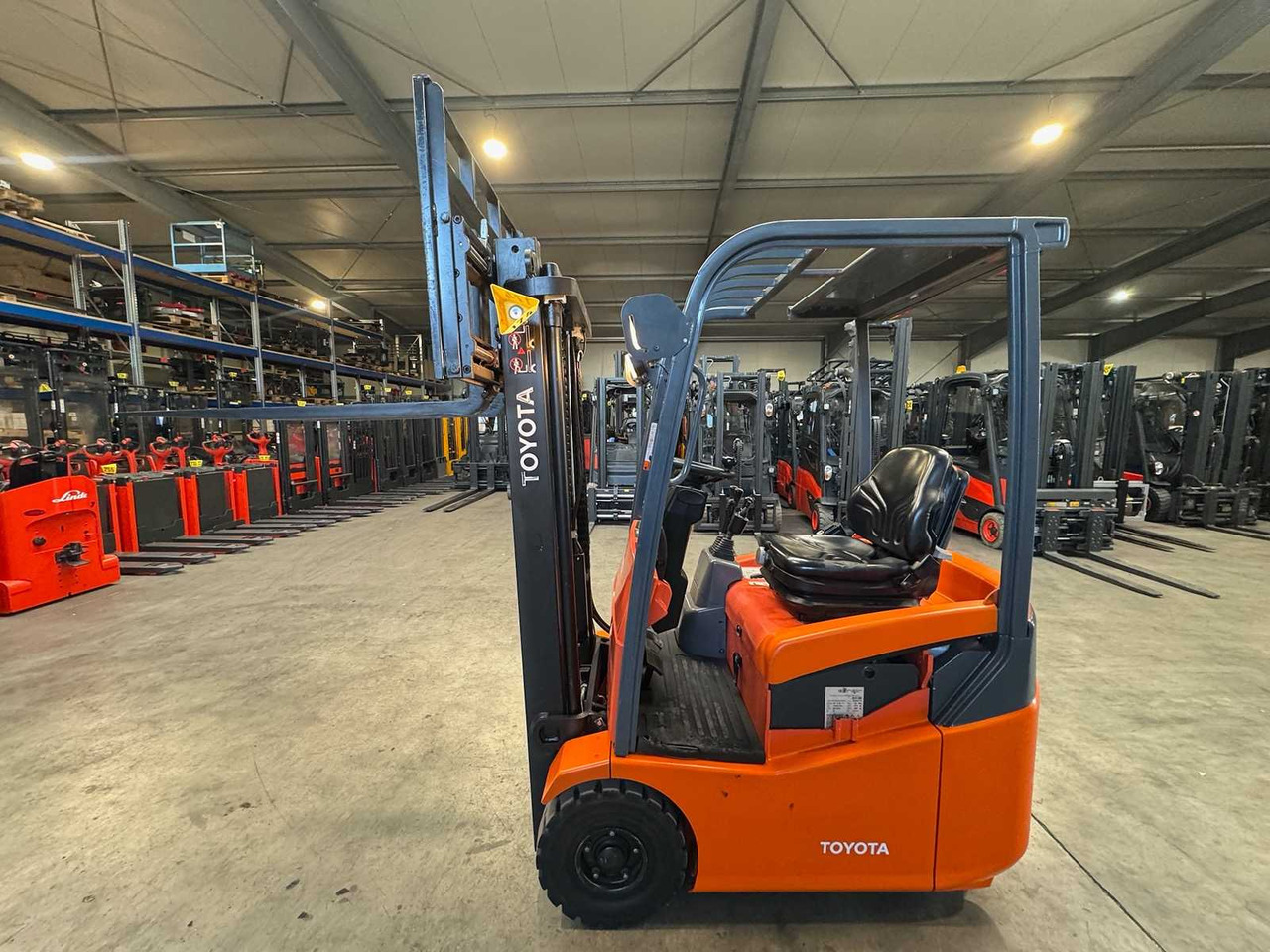 33/2015 TOYOTA 7FBEST13 1.300KG ELECTRIC FORKLIFT DUPLEX FREE LIFT 11.129 HOURS FORKLIFT - Motviktstruck: bild 1 33/2015 TOYOTA 7FBEST13 1.300KG ELECTRIC FORKLIFT DUPLEX FREE LIFT 11.129 HOURS FORKLIFT - Motviktstruck: bild 1
