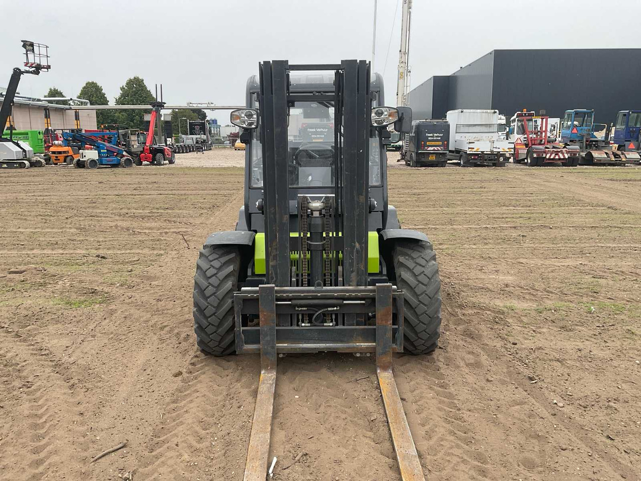 ARGIMAC TW25 4X4 ROUGH TERRAIN FORKLIFT - Motviktstruck: bild 2 ARGIMAC TW25 4X4 ROUGH TERRAIN FORKLIFT - Motviktstruck: bild 2