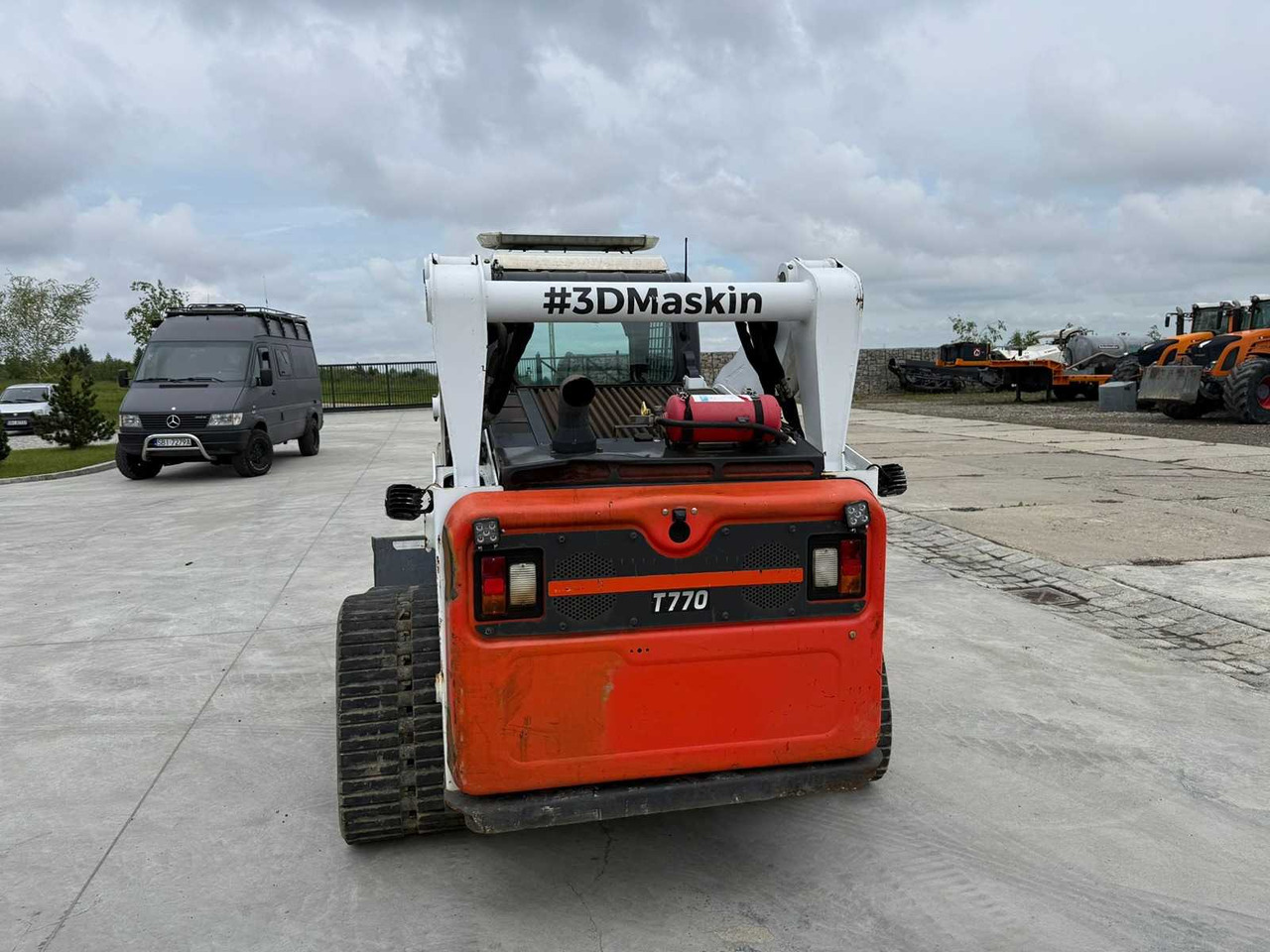 Kompakt bandlastare BOBCAT T770 TRACK LOADER: bild 6