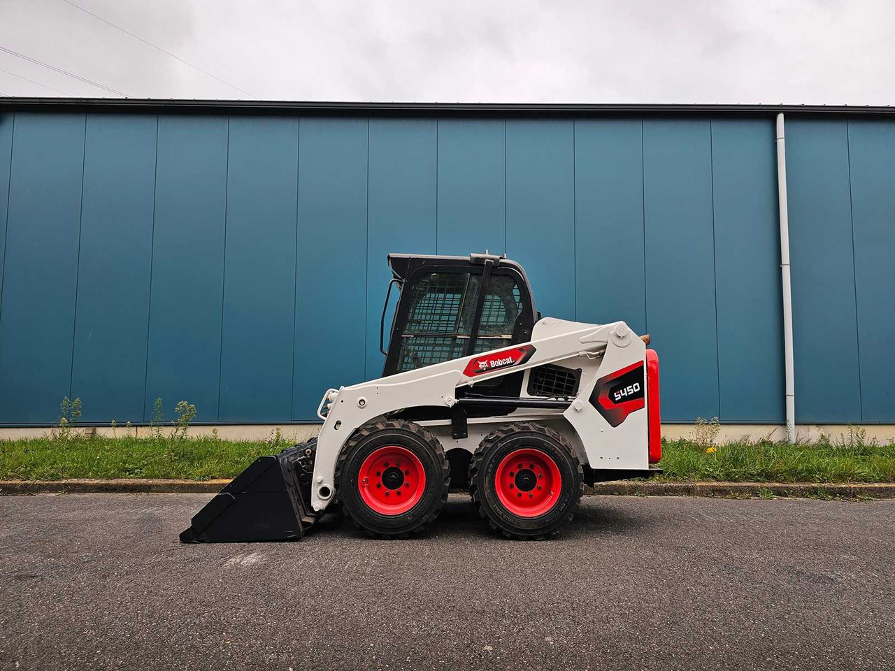 Bobcat S450 - Kompaktlastare/ Slirstyrda lastare: bild 2 Bobcat S450 - Kompaktlastare/ Slirstyrda lastare: bild 2