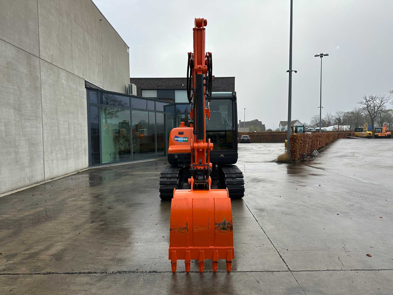 DOOSAN - 2018 - DX55-9C - MIDI EXCAVATOR - Grävmaskin: bild 2 DOOSAN - 2018 - DX55-9C - MIDI EXCAVATOR - Grävmaskin: bild 2