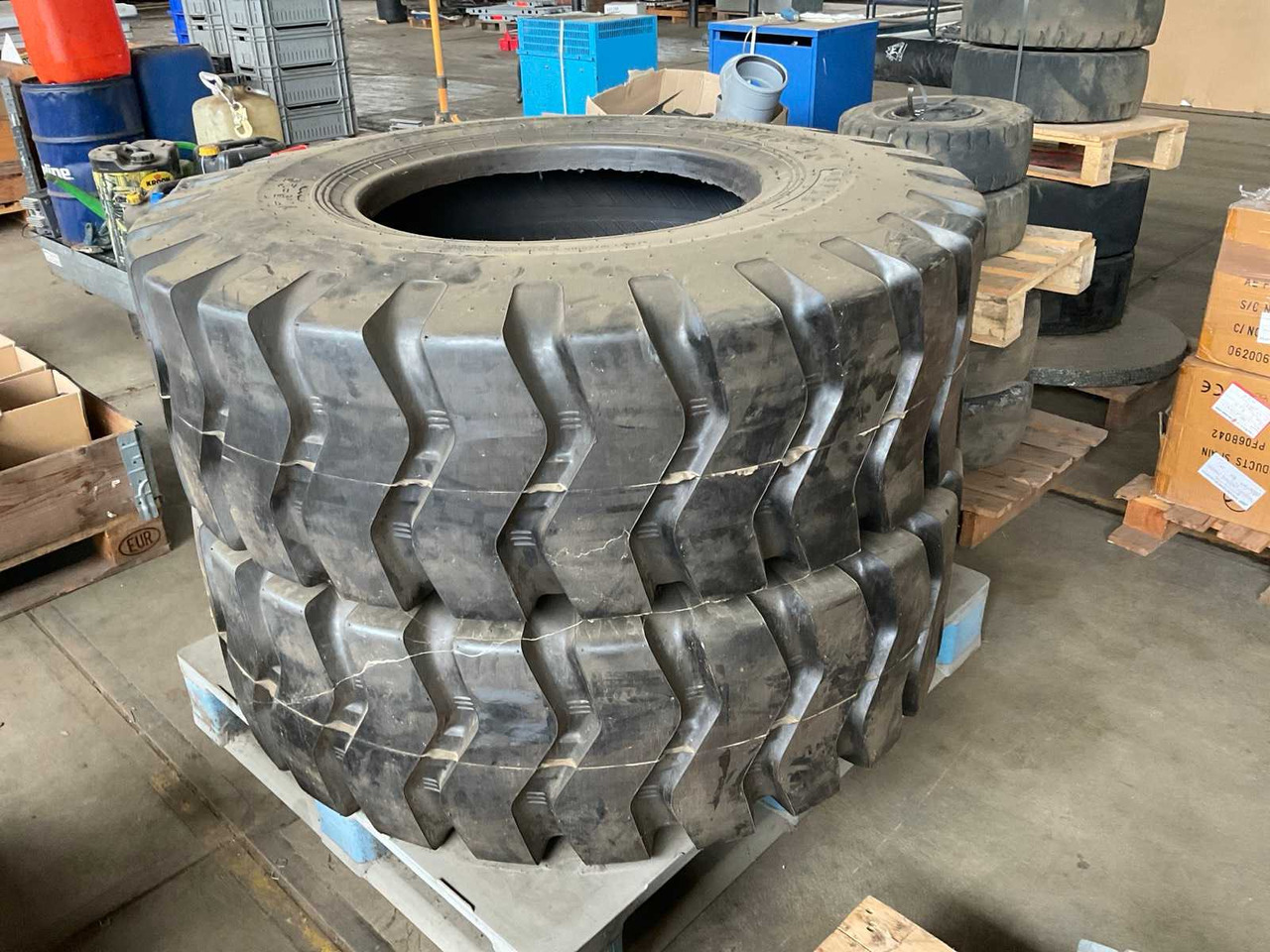 EFLD Effi Plus - Däck och fälgar för Traktor: bild 1 EFLD Effi Plus - Däck och fälgar för Traktor: bild 1