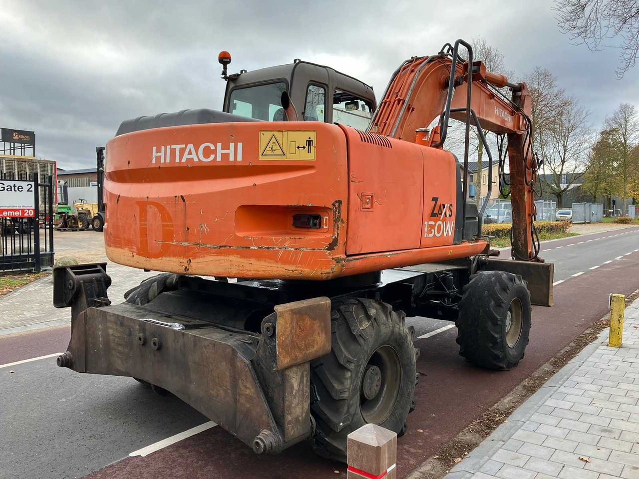 HITACHI - 2008 - ZX130W - WHEELED EXCAVATOR - Grävmaskin på däck: bild 5 HITACHI - 2008 - ZX130W - WHEELED EXCAVATOR - Grävmaskin på däck: bild 5
