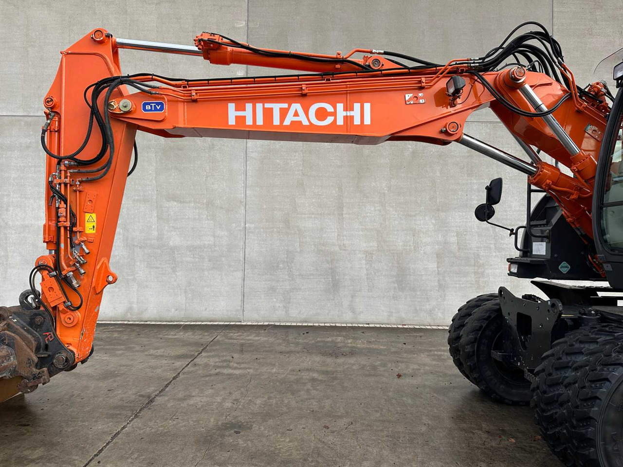 Grävmaskin på däck HITACHI - 2012 - ZX145W-3 - WHEELED EXCAVATOR: bild 14 Grävmaskin på däck HITACHI - 2012 - ZX145W-3 - WHEELED EXCAVATOR: bild 14