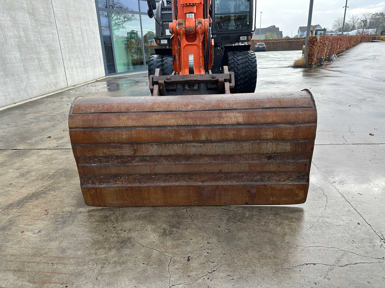 Grävmaskin på däck HITACHI - 2012 - ZX145W-3 - WHEELED EXCAVATOR: bild 10 Grävmaskin på däck HITACHI - 2012 - ZX145W-3 - WHEELED EXCAVATOR: bild 10