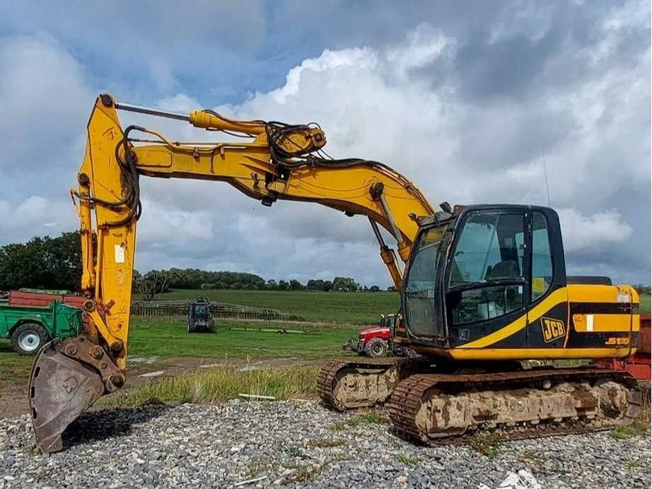 JCB - 2000 - JS130 - CRAWLER EXCAVATOR - Grävmaskin: bild 2 JCB - 2000 - JS130 - CRAWLER EXCAVATOR - Grävmaskin: bild 2